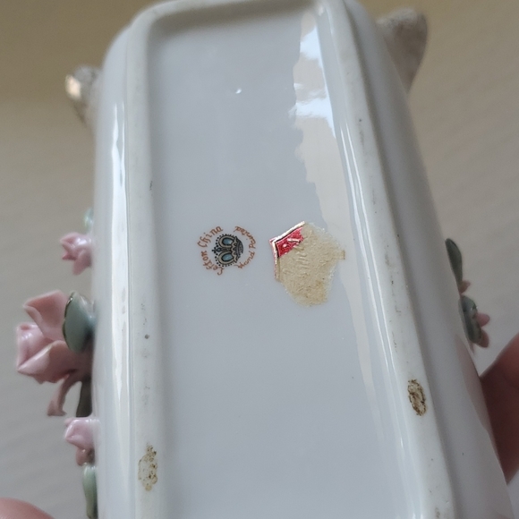 Lefton China Basket with Raised Roses Fine Porcelain - Picture 14 of 15